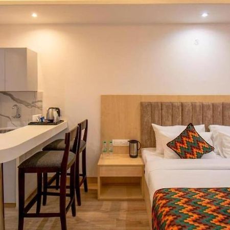 Hotel Blue Diamond Jaipur Buitenkant foto